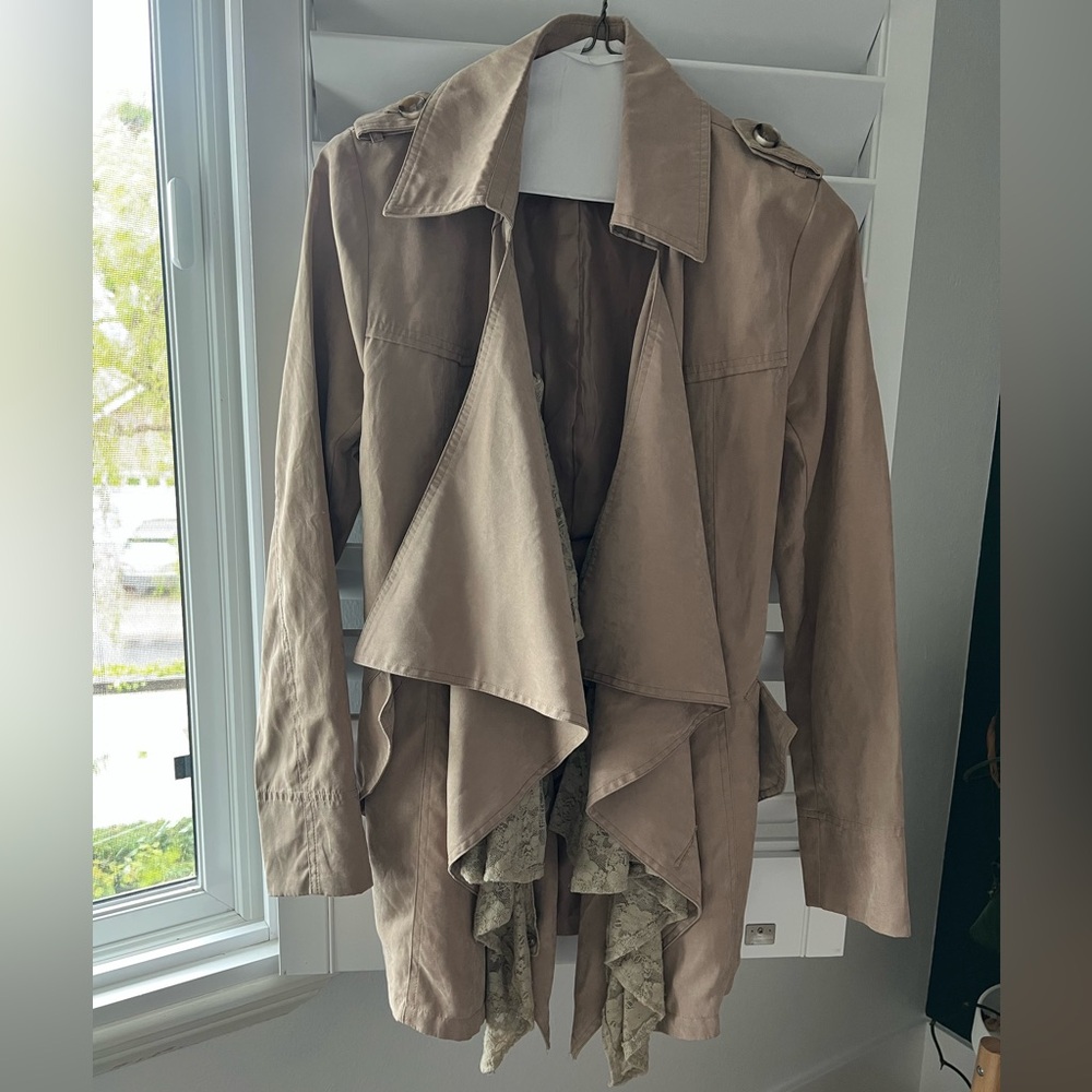 Alexander McQueen Tan Trench Coat with Lace Vintage Women’s Size S